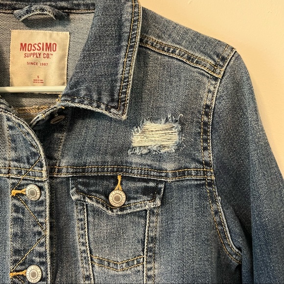 Mossimo Distressed Denim Jacket in Dark Blue - Picture 4 of 6